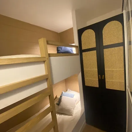 Appartement Pieds Des Pistes, 2 Alpes, Avec Très Grande Terrasse *